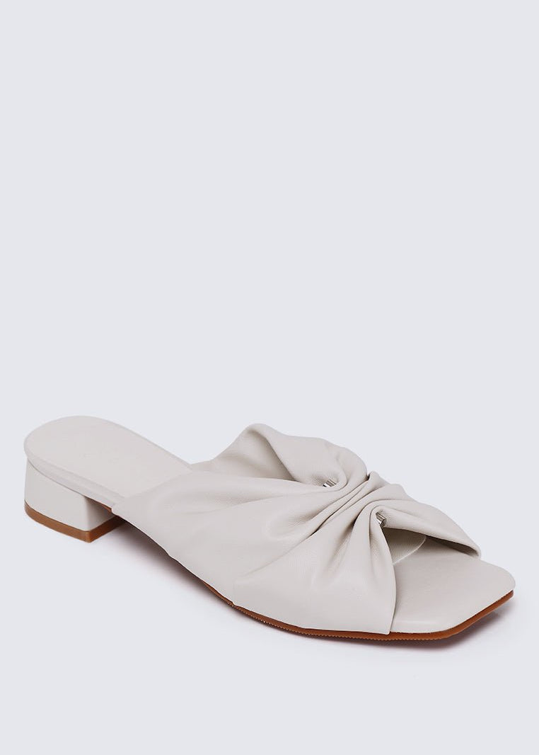 Sia Comfy Sandals In BeigeSandals - myballerine