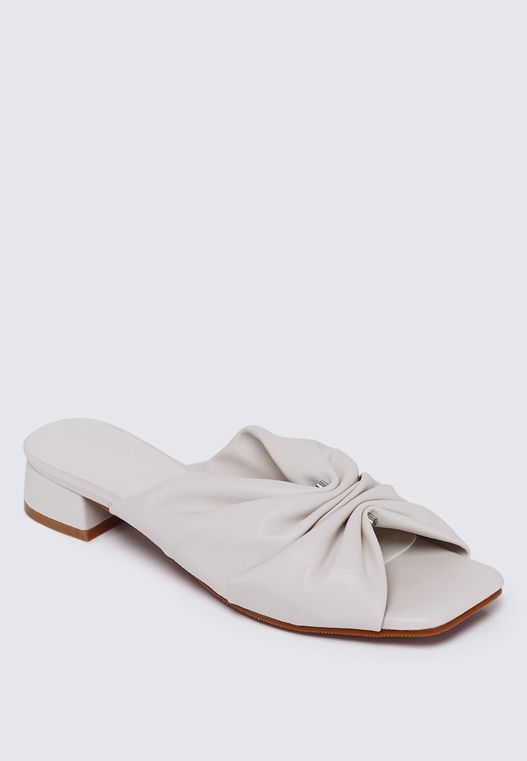 Sia Comfy Sandals In BeigeSandals - myballerine