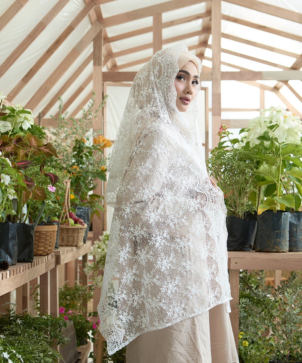 Sinaran Selendang Premium Scarves In WhiteSelendang - myballerine