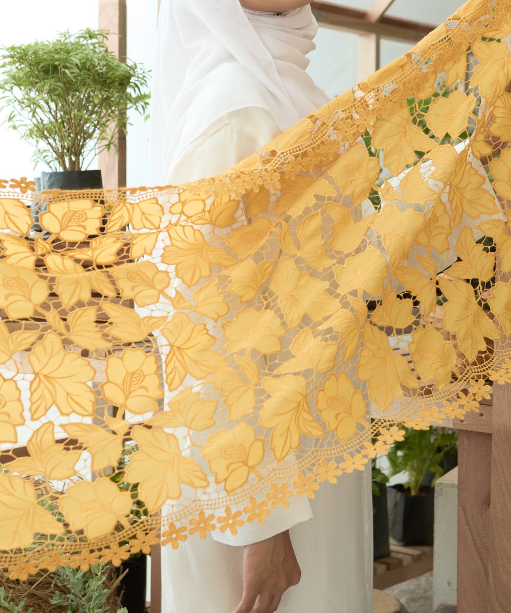 Teratai Selendang Premium Scarves In YellowSelendang - myballerine