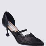 Timeless Blossoms Comfy Pumps In BlackShoes - myballerine