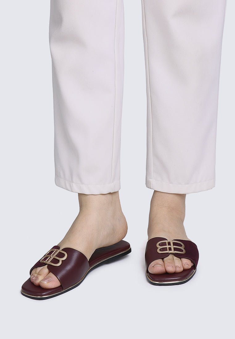 Toffee Comfy Sandals In BurgundySandals - myballerine