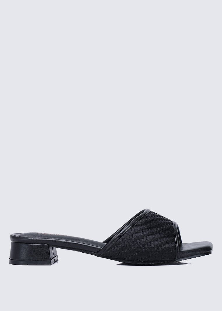 Vee Comfy Sandals In BlackShoes - myballerine
