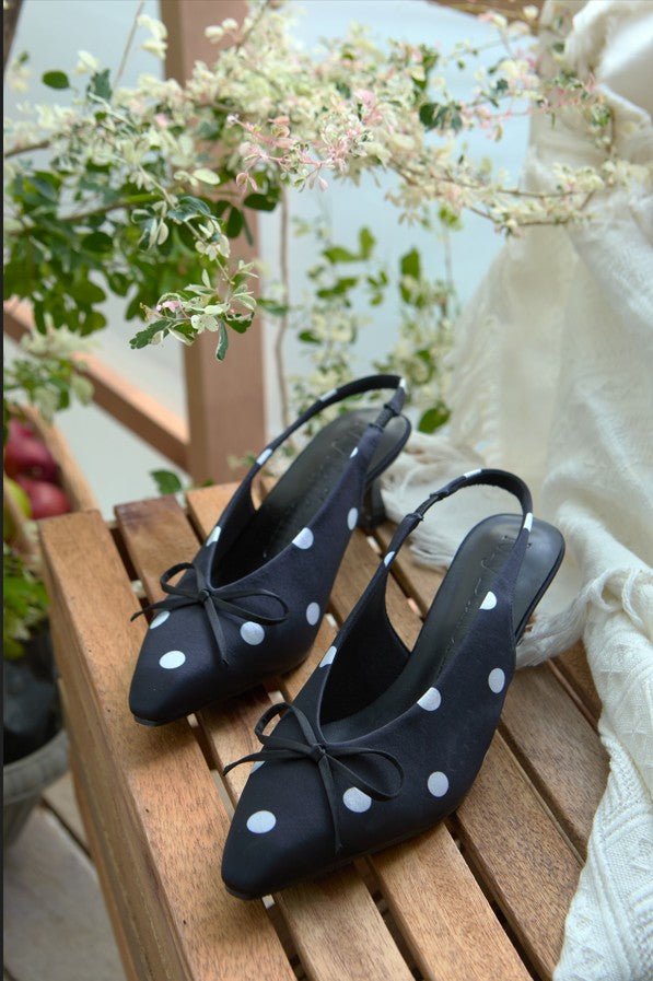 Velora Comfy Heels In BlackHeels - myballerine