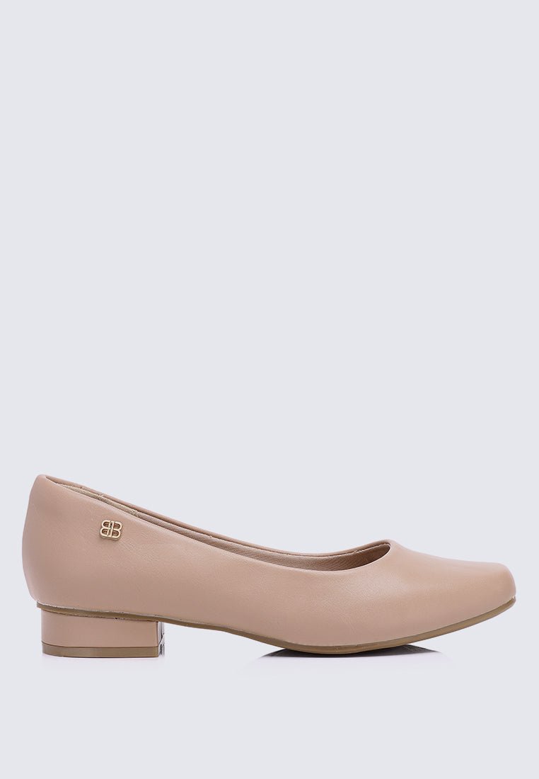 Vyan Comfy Pumps In Almond - myballerine