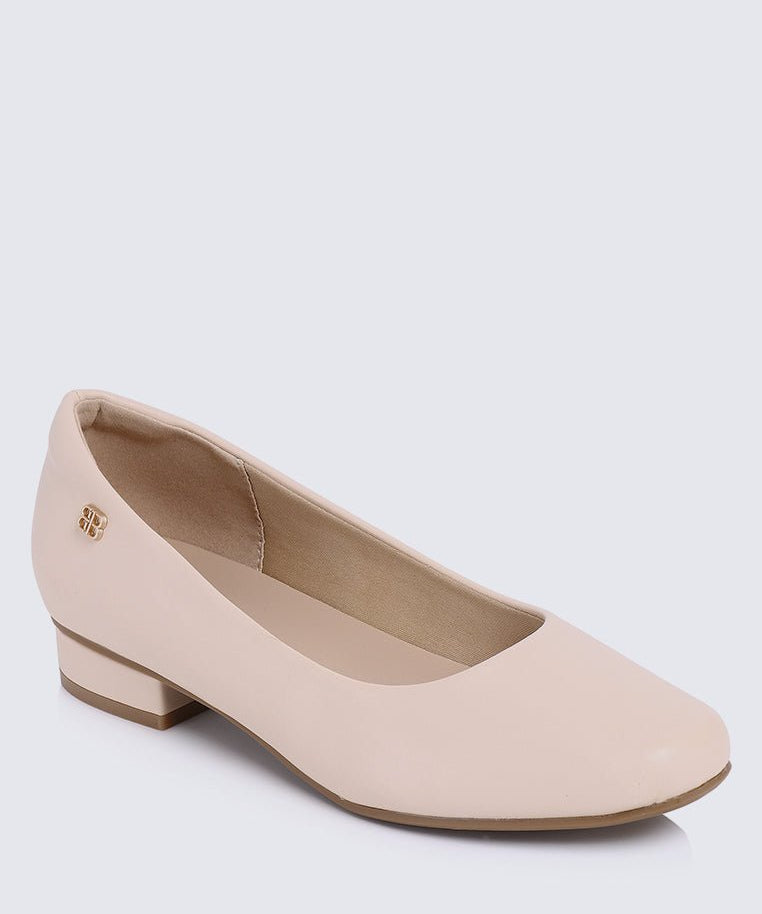 Vyan Comfy Pumps In BeigeShoes - myballerine